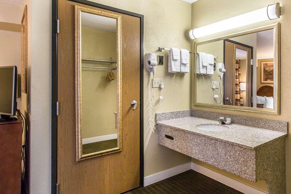 Rodeway Inn Lawton Oda fotoğraf