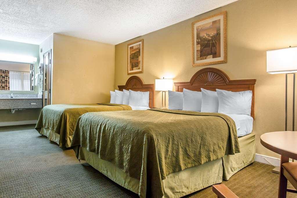 Rodeway Inn Lawton Oda fotoğraf