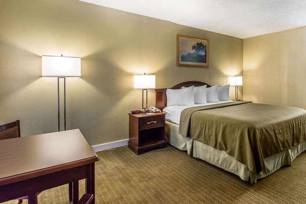 Rodeway Inn Lawton Oda fotoğraf