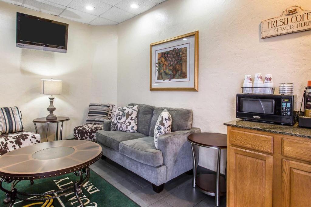 Rodeway Inn Lawton Dış mekan fotoğraf